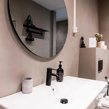 Redecorated Luxury Home In Center Apartman