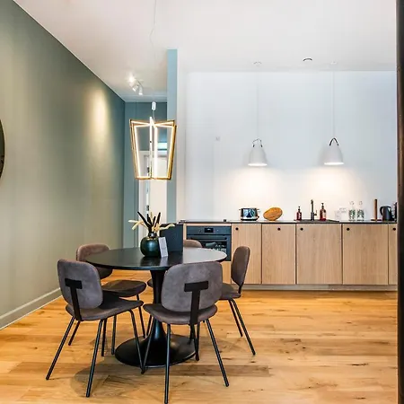 Apartman Redecorated Luxury Home In Center *