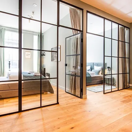 Redecorated Luxury Home In Center